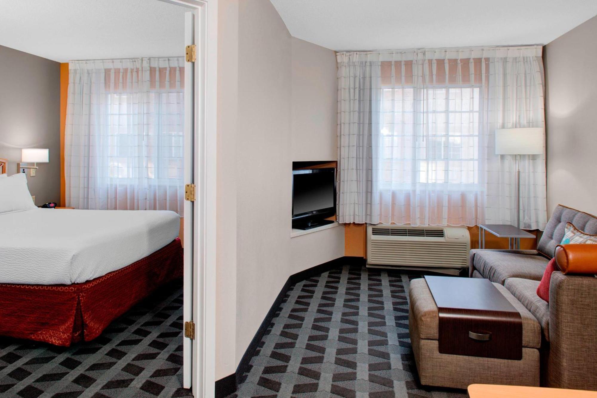 Towneplace Suites Wichita East Екстер'єр фото
